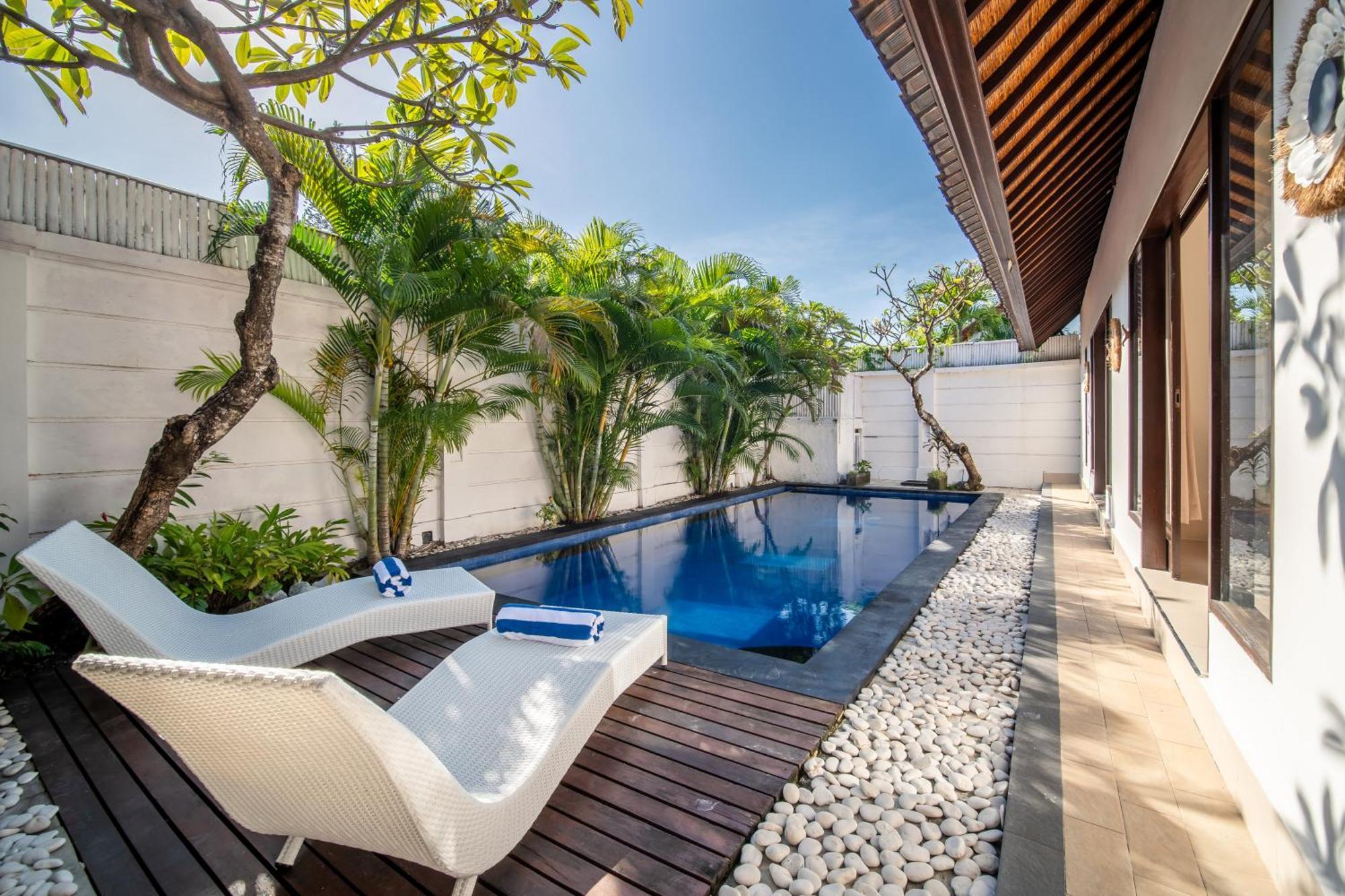 Free Pick-Up Balinese Style Tropical Private Pool Villa With 2 Bedrooms เซมินยัค ภายนอก รูปภาพ