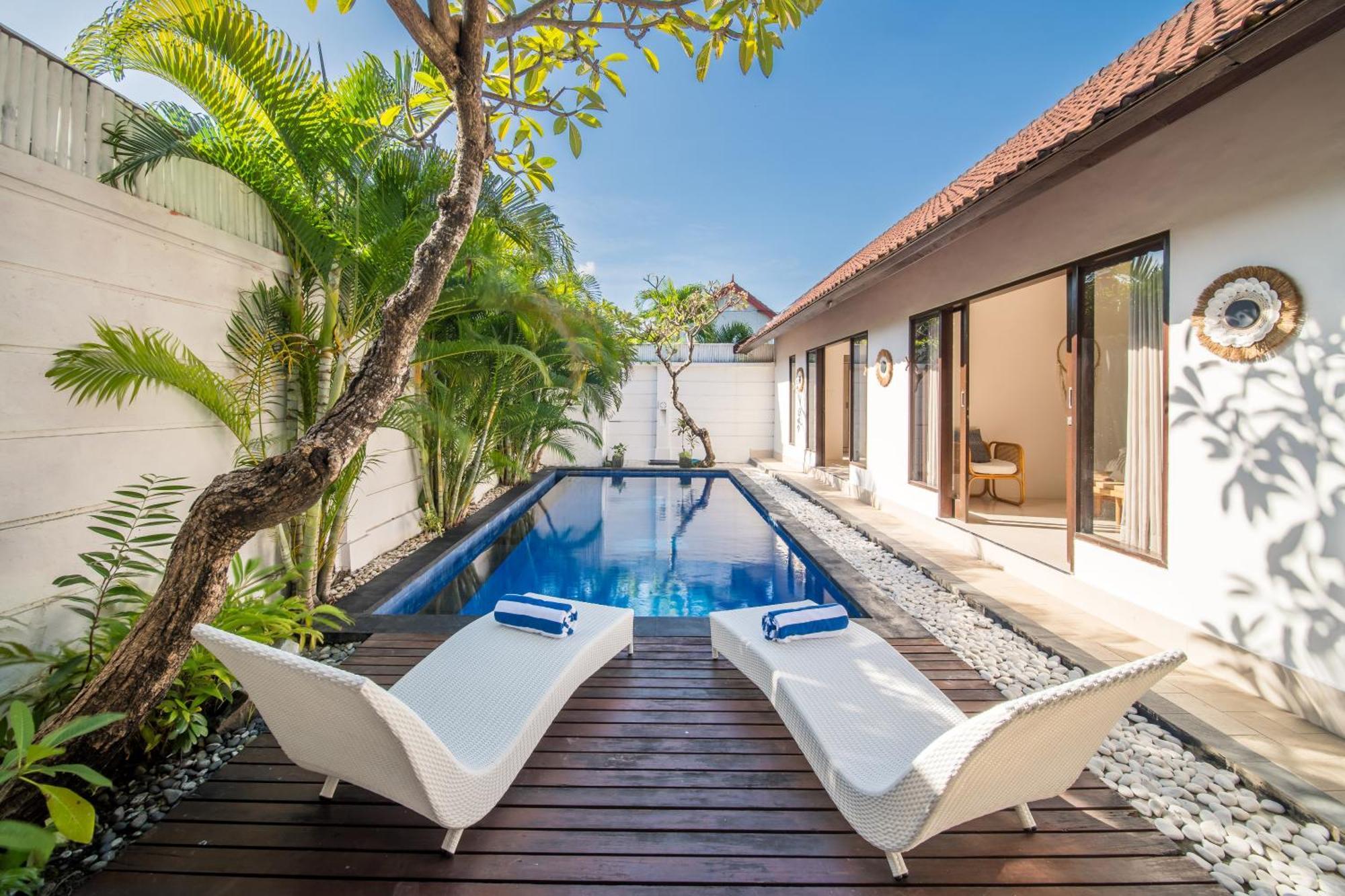Free Pick-Up Balinese Style Tropical Private Pool Villa With 2 Bedrooms เซมินยัค ภายนอก รูปภาพ